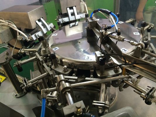 380V 50Hz Macchina di imballaggio a polvere completamente automatica Sus304