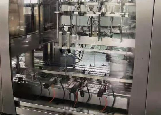 Macchina di riempimento di olio commestibile di colore grigio argento da 260 mm per bottiglie d'acqua da 50L